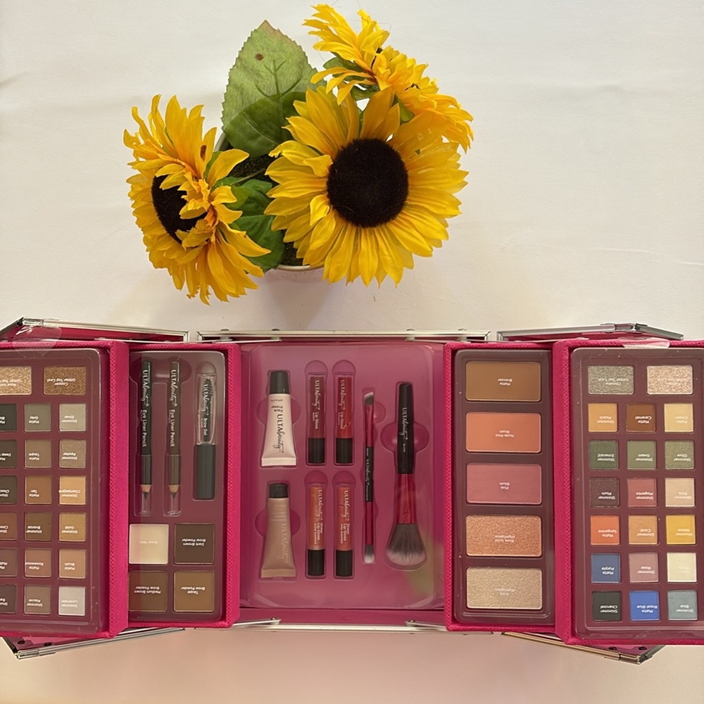 Ulta Beauty Box Artist Edition in Bold Pink - Picture 3 of 6